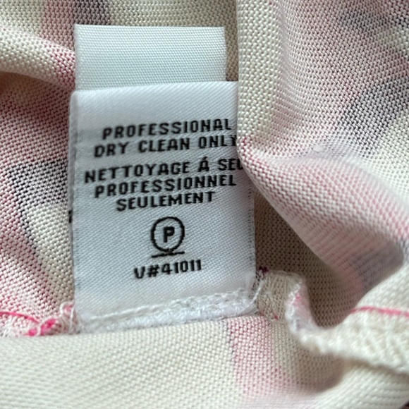 Diane Von Furstenburg Women’s Size 2 Pink and White Dress V Neck Silk - Picture 15 of 15